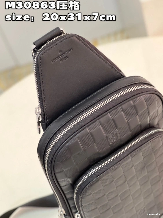 Slingbag LOUIS Avenue NM VUITTON 0210